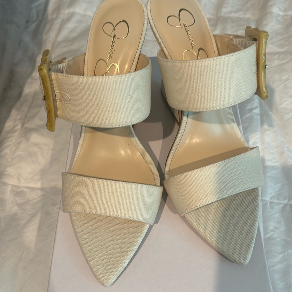 Jessica Simpson Wedge New size 8